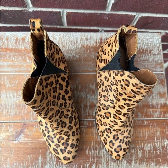 Mia Trinaa Leopard Print Booties - Picture 9 of 12